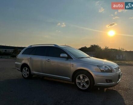 Сірий Тойота Авенсіс, об'ємом двигуна 2.01 л та пробігом 289 тис. км за 6700 $, фото 45 на Automoto.ua
