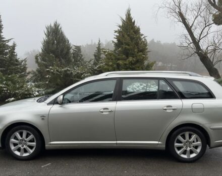 Серый Тойота Авенсис, объемом двигателя 2 л и пробегом 300 тыс. км за 3390 $, фото 7 на Automoto.ua