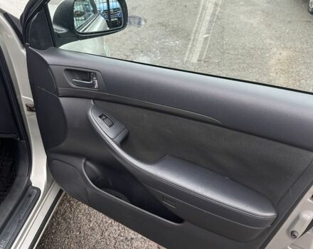 Серый Тойота Авенсис, объемом двигателя 2 л и пробегом 300 тыс. км за 2900 $, фото 11 на Automoto.ua