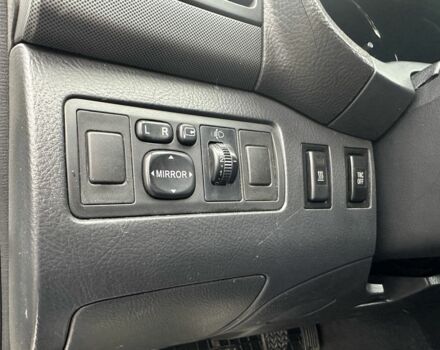 Серый Тойота Авенсис, объемом двигателя 2 л и пробегом 300 тыс. км за 2900 $, фото 21 на Automoto.ua