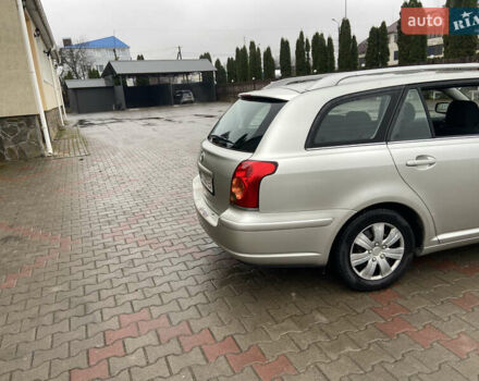 Серый Тойота Авенсис, объемом двигателя 1.8 л и пробегом 330 тыс. км за 5200 $, фото 5 на Automoto.ua