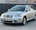 Сірий Тойота Авенсіс, об'ємом двигуна 2 л та пробігом 330 тис. км за 5400 $, фото 1 на Automoto.ua