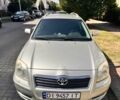 Серый Тойота Авенсис, объемом двигателя 2 л и пробегом 365 тыс. км за 5002 $, фото 1 на Automoto.ua