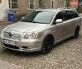 Сірий Тойота Авенсіс, об'ємом двигуна 2 л та пробігом 350 тис. км за 3400 $, фото 1 на Automoto.ua
