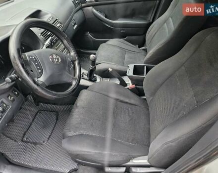 Серый Тойота Авенсис, объемом двигателя 2 л и пробегом 312 тыс. км за 4400 $, фото 31 на Automoto.ua