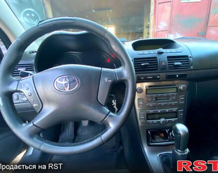 Серый Тойота Авенсис, объемом двигателя 2 л и пробегом 406 тыс. км за 4700 $, фото 7 на Automoto.ua