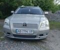 Серый Тойота Авенсис, объемом двигателя 2 л и пробегом 264 тыс. км за 4900 $, фото 1 на Automoto.ua