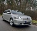 Серый Тойота Авенсис, объемом двигателя 2 л и пробегом 381 тыс. км за 3200 $, фото 1 на Automoto.ua