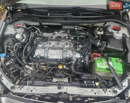 Серый Тойота Авенсис, объемом двигателя 2 л и пробегом 312 тыс. км за 4400 $, фото 32 на Automoto.ua