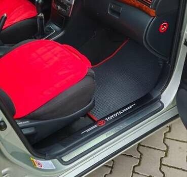 Серый Тойота Авенсис, объемом двигателя 1.79 л и пробегом 282 тыс. км за 4150 $, фото 8 на Automoto.ua