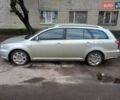 Серый Тойота Авенсис, объемом двигателя 1.8 л и пробегом 300 тыс. км за 6000 $, фото 1 на Automoto.ua