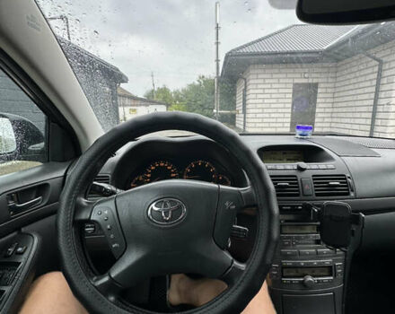 Серый Тойота Авенсис, объемом двигателя 2 л и пробегом 251 тыс. км за 5300 $, фото 15 на Automoto.ua