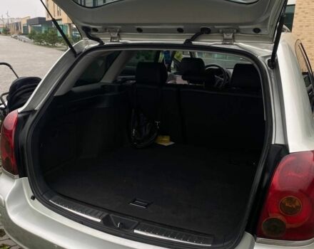 Серый Тойота Авенсис, объемом двигателя 2.4 л и пробегом 235 тыс. км за 6300 $, фото 4 на Automoto.ua