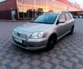 Сірий Тойота Авенсіс, об'ємом двигуна 2 л та пробігом 265 тис. км за 5626 $, фото 1 на Automoto.ua