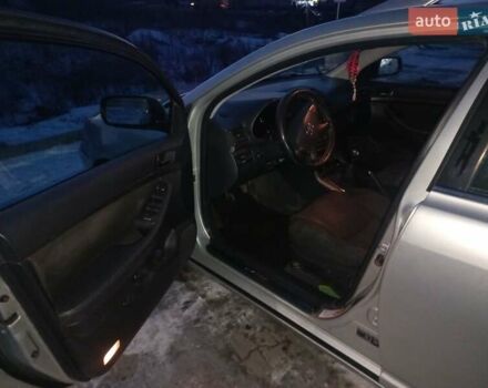Серый Тойота Авенсис, объемом двигателя 1.8 л и пробегом 263 тыс. км за 7100 $, фото 7 на Automoto.ua