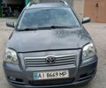 Серый Тойота Авенсис, объемом двигателя 2 л и пробегом 220 тыс. км за 6000 $, фото 1 на Automoto.ua