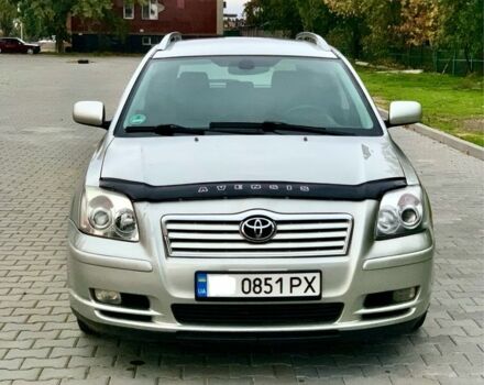 Серый Тойота Авенсис, объемом двигателя 2 л и пробегом 224 тыс. км за 4900 $, фото 3 на Automoto.ua