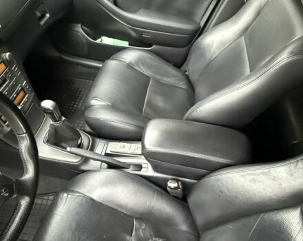 Серый Тойота Авенсис, объемом двигателя 2 л и пробегом 350 тыс. км за 2500 $, фото 6 на Automoto.ua
