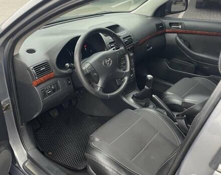 Сірий Тойота Авенсіс, об'ємом двигуна 2 л та пробігом 285 тис. км за 5200 $, фото 13 на Automoto.ua