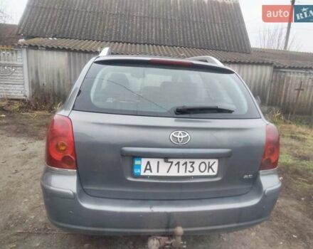 Серый Тойота Авенсис, объемом двигателя 2 л и пробегом 395 тыс. км за 5250 $, фото 2 на Automoto.ua