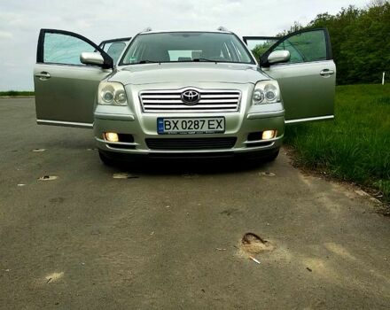 Серый Тойота Авенсис, объемом двигателя 1.8 л и пробегом 325 тыс. км за 4900 $, фото 1 на Automoto.ua