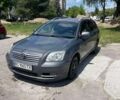 Сірий Тойота Авенсіс, об'ємом двигуна 2 л та пробігом 390 тис. км за 4100 $, фото 1 на Automoto.ua