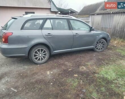 Серый Тойота Авенсис, объемом двигателя 2 л и пробегом 395 тыс. км за 5250 $, фото 1 на Automoto.ua