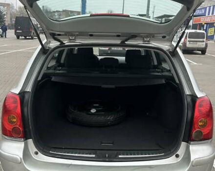 Сірий Тойота Авенсіс, об'ємом двигуна 1.8 л та пробігом 311 тис. км за 6100 $, фото 4 на Automoto.ua