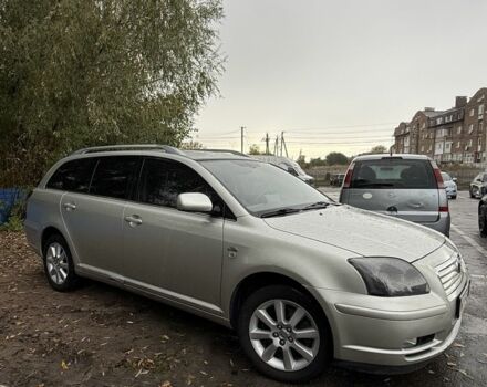 Серый Тойота Авенсис, объемом двигателя 2 л и пробегом 350 тыс. км за 2500 $, фото 2 на Automoto.ua