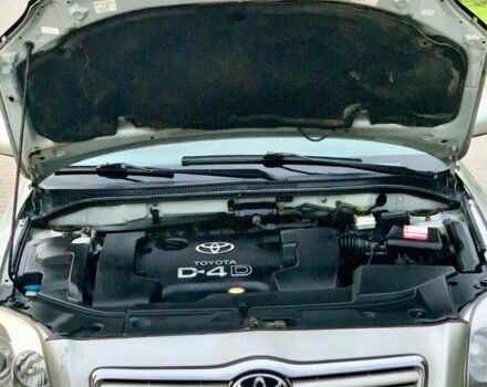 Серый Тойота Авенсис, объемом двигателя 2 л и пробегом 224 тыс. км за 4900 $, фото 15 на Automoto.ua