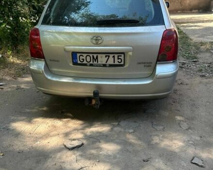 Сірий Тойота Авенсіс, об'ємом двигуна 2 л та пробігом 330 тис. км за 2800 $, фото 4 на Automoto.ua