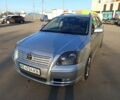Серый Тойота Авенсис, объемом двигателя 2 л и пробегом 342 тыс. км за 6000 $, фото 1 на Automoto.ua