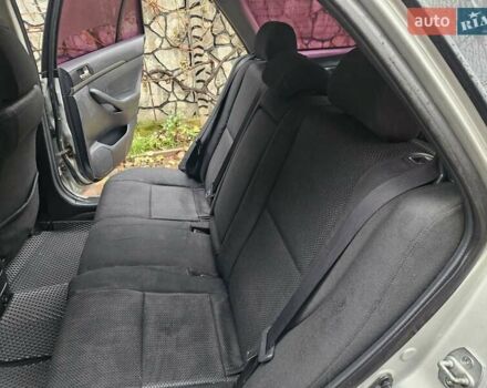 Серый Тойота Авенсис, объемом двигателя 2 л и пробегом 312 тыс. км за 4400 $, фото 21 на Automoto.ua
