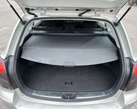 Серый Тойота Авенсис, объемом двигателя 1.8 л и пробегом 279 тыс. км за 6300 $, фото 6 на Automoto.ua