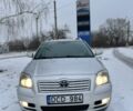 Серый Тойота Авенсис, объемом двигателя 2 л и пробегом 200 тыс. км за 2800 $, фото 1 на Automoto.ua