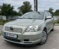 Серый Тойота Авенсис, объемом двигателя 2 л и пробегом 226 тыс. км за 5950 $, фото 1 на Automoto.ua