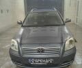 Серый Тойота Авенсис, объемом двигателя 2 л и пробегом 310 тыс. км за 3000 $, фото 1 на Automoto.ua