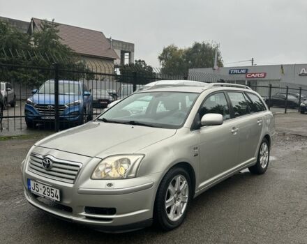 Серый Тойота Авенсис, объемом двигателя 2 л и пробегом 300 тыс. км за 2900 $, фото 1 на Automoto.ua