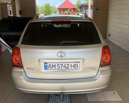 Серый Тойота Авенсис, объемом двигателя 2 л и пробегом 362 тыс. км за 6100 $, фото 4 на Automoto.ua