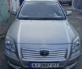 Серый Тойота Авенсис, объемом двигателя 2 л и пробегом 341 тыс. км за 5800 $, фото 1 на Automoto.ua