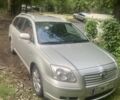 Серый Тойота Авенсис, объемом двигателя 2 л и пробегом 370 тыс. км за 3000 $, фото 1 на Automoto.ua