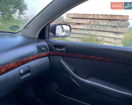 Серый Тойота Авенсис, объемом двигателя 2 л и пробегом 485 тыс. км за 4700 $, фото 8 на Automoto.ua