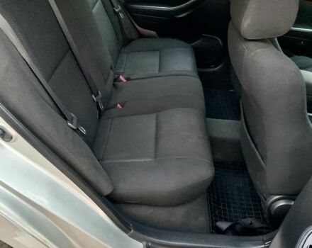 Серый Тойота Авенсис, объемом двигателя 2 л и пробегом 224 тыс. км за 4900 $, фото 22 на Automoto.ua