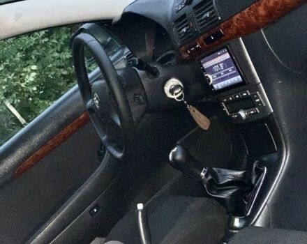 Серый Тойота Авенсис, объемом двигателя 2 л и пробегом 224 тыс. км за 4900 $, фото 19 на Automoto.ua