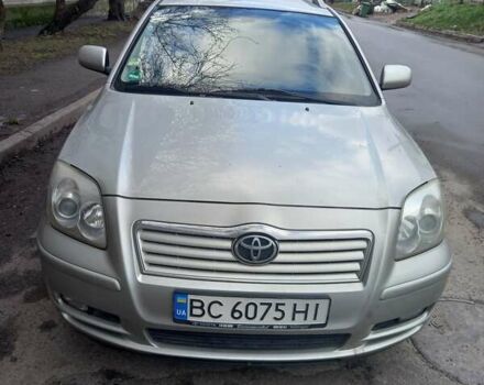 Серый Тойота Авенсис, объемом двигателя 1.8 л и пробегом 300 тыс. км за 6000 $, фото 3 на Automoto.ua