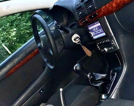 Серый Тойота Авенсис, объемом двигателя 2 л и пробегом 224 тыс. км за 4900 $, фото 11 на Automoto.ua
