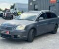 Серый Тойота Авенсис, объемом двигателя 2 л и пробегом 390 тыс. км за 4090 $, фото 1 на Automoto.ua