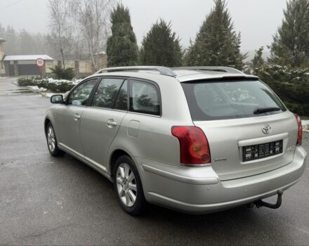Серый Тойота Авенсис, объемом двигателя 2 л и пробегом 300 тыс. км за 3390 $, фото 6 на Automoto.ua
