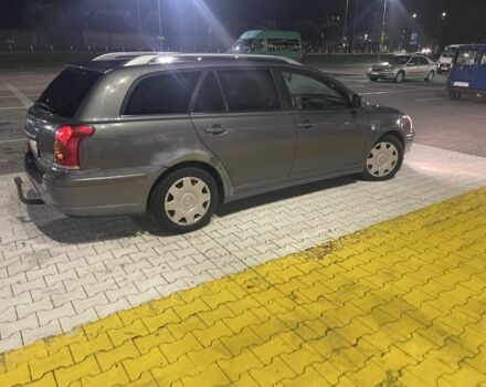 Серый Тойота Авенсис, объемом двигателя 2 л и пробегом 304 тыс. км за 1950 $, фото 1 на Automoto.ua