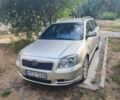 Серый Тойота Авенсис, объемом двигателя 2 л и пробегом 100 тыс. км за 3500 $, фото 1 на Automoto.ua